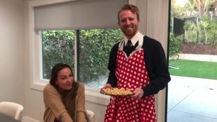 Abigail Mac tries my Raspberry Shortbread Cookies for the first Time